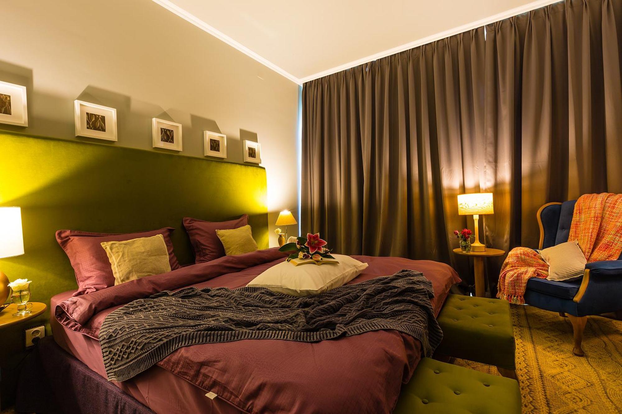 Country Spa Retreat Snagov Bagian luar foto A bedroom